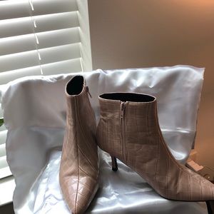 Size 8 high heeled ankle boots. Alligator pattern. Light pink / beige in colour